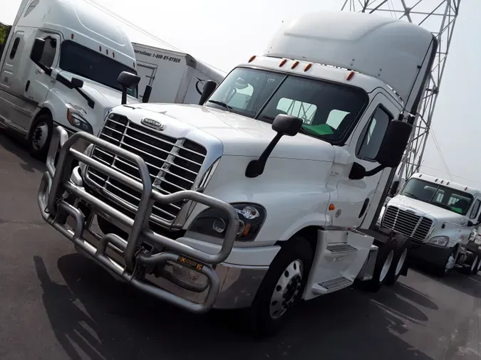 2017 FREIGHTLINER/MERCEDES CASCADIA 125031f47b834258e7e020d5417e35ae97d