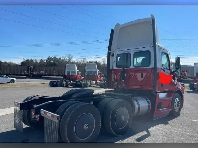 2023 FREIGHTLINER Cascadia 126