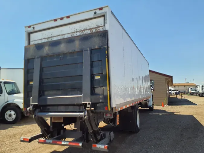 2020 FREIGHTLINER/MERCEDES M2 106