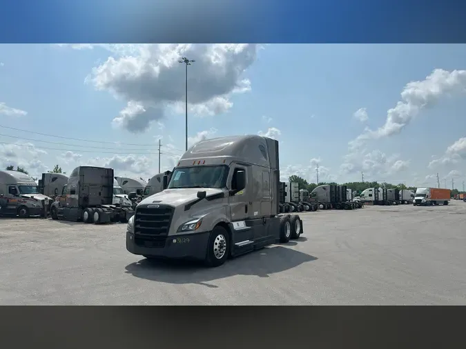 2024 Freightliner Cascadia 126