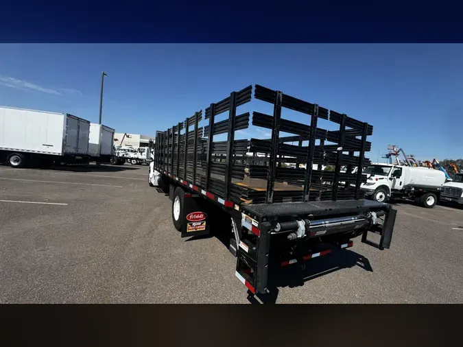 2019 Peterbilt 330