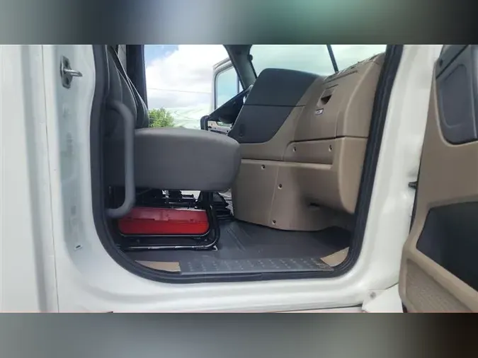 2016 FREIGHTLINER CASCADIA