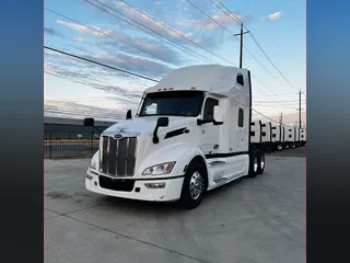 2022 Peterbilt 579
