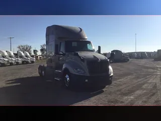 2022 International LT