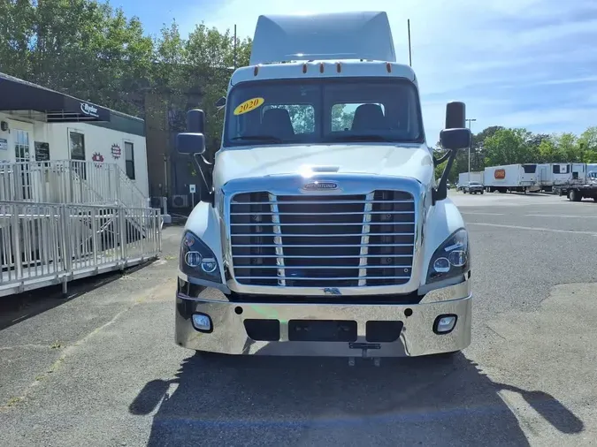 2020 FREIGHTLINER/MERCEDES CASCADIA 125