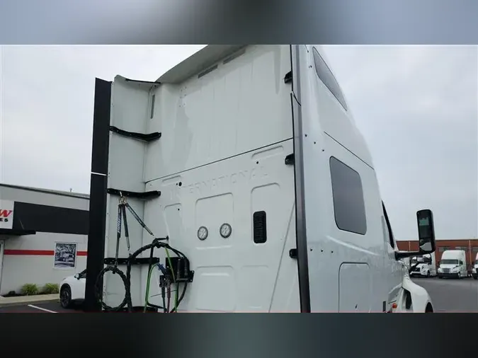 2022 INTERNATIONAL LT625