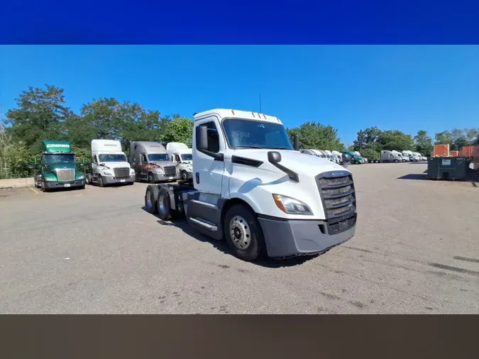 2019 Freightliner Cascadia 126032929f5344a8e2100080ccd2f9913f1