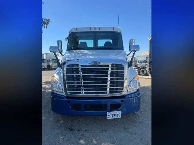 2018 FREIGHTLINER/MERCEDES CASCADIA 125