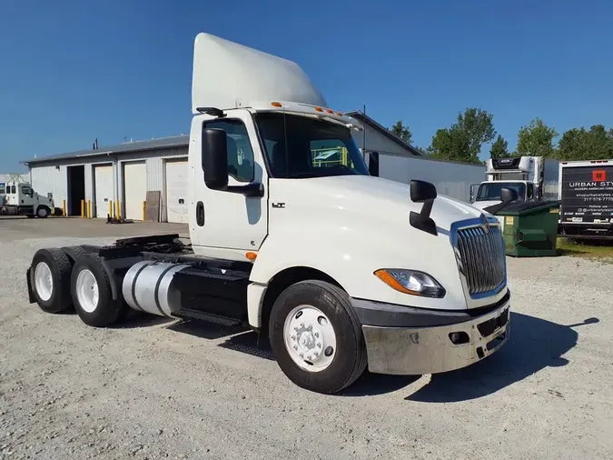 2019 NAVISTAR INTERNATIONAL LT625 DAYCAB T/A