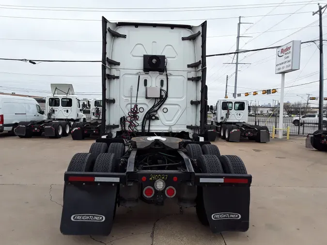 2020 FREIGHTLINER/MERCEDES NEW CASCADIA PX12664