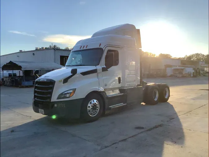 2020 Freightliner Cascadia