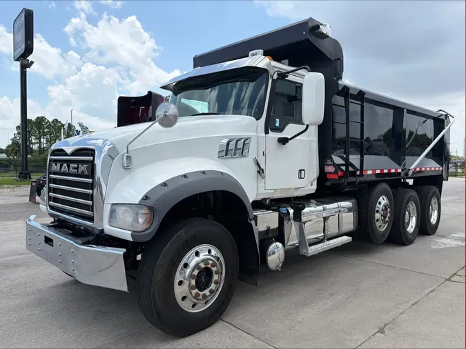 2018 Mack GU (Granite)032fa05f7b0f4d9913dbf477e0af7157