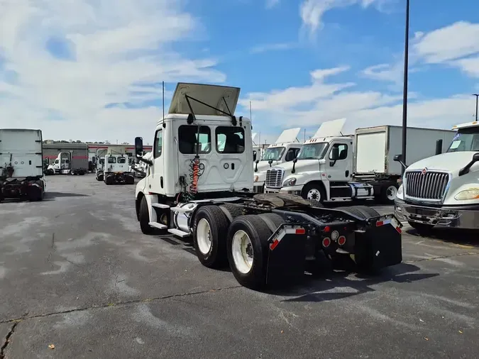 2018 FREIGHTLINER NEW CASCADIA PX12664