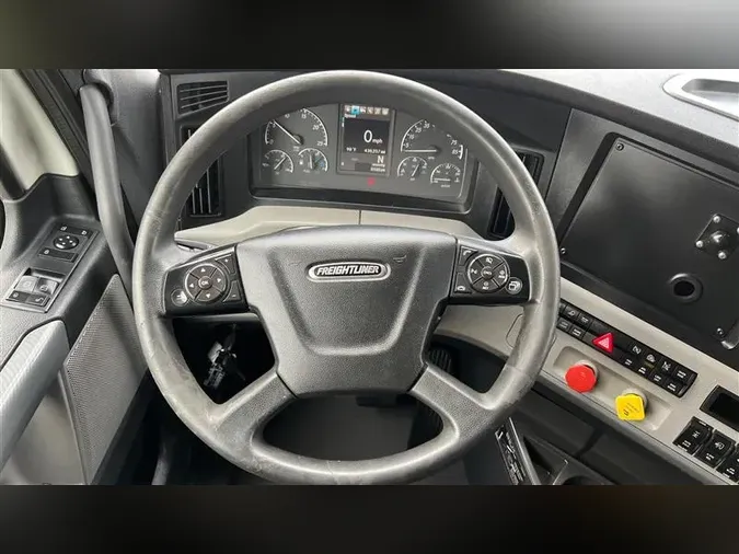 2021 FREIGHTLINER CA116