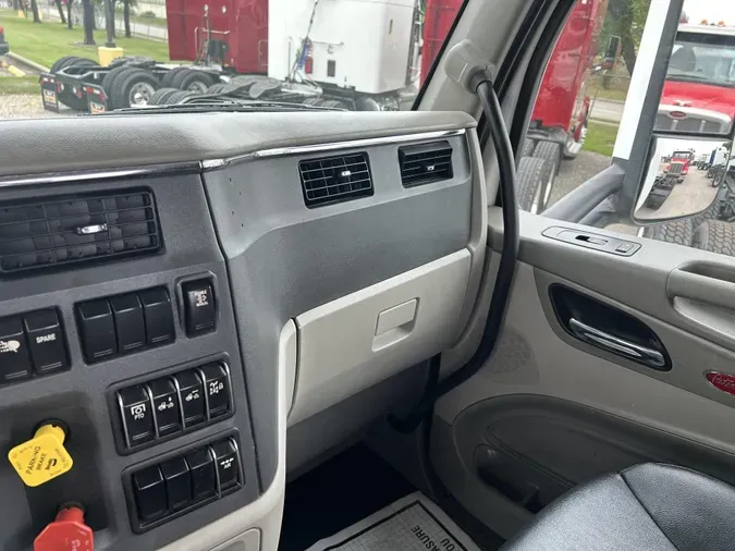 2020 Peterbilt 579