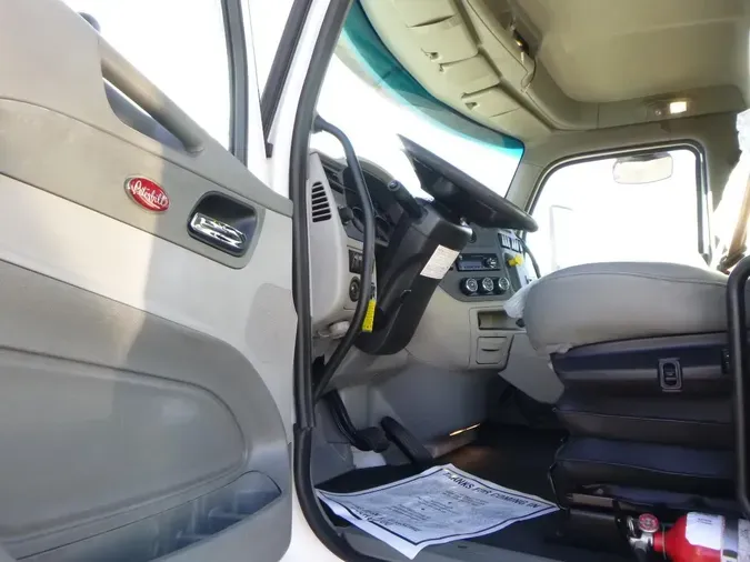 2018 Peterbilt 567
