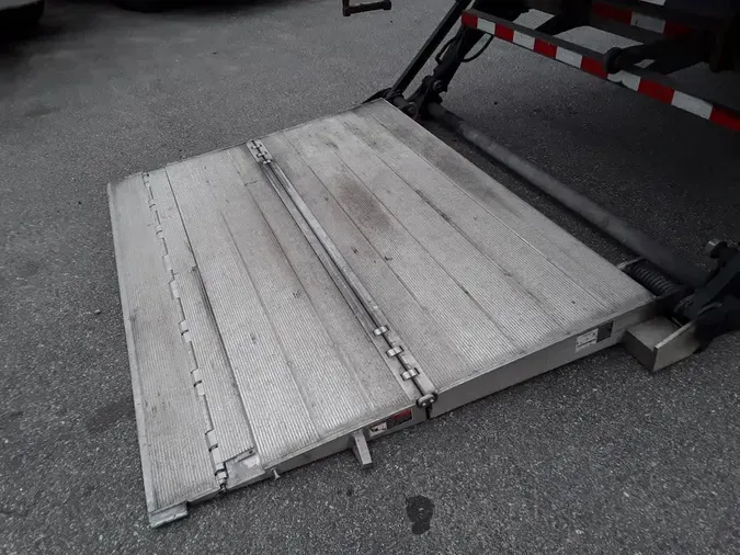 2019 FREIGHTLINER/MERCEDES M2 1060337a5215211d962b11a8e8f6d31ef41