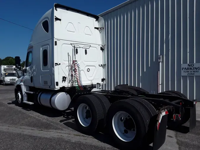 2019 FREIGHTLINER/MERCEDES CASCADIA 125