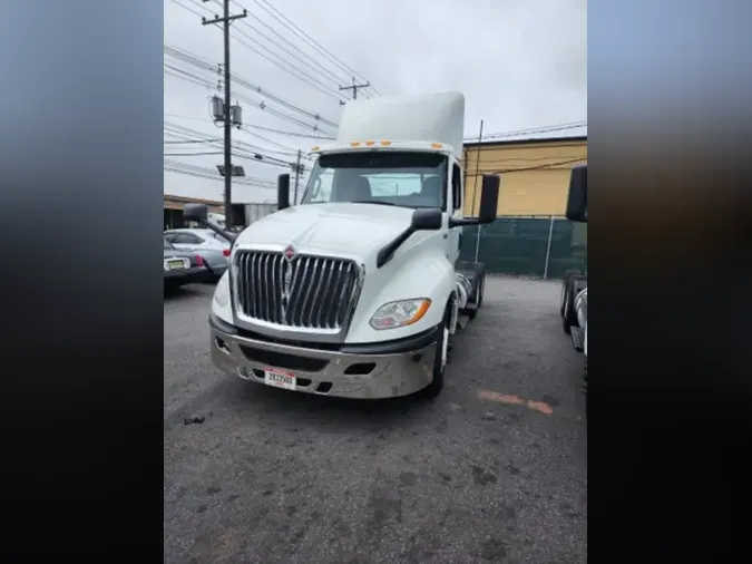 2019 NAVISTAR INTERNATIONAL LT625 DAYCAB T/A033bf57ed7fe7cd7982ec5f35d80abea