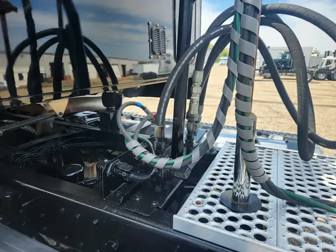 2011 WESTERN STAR 4900