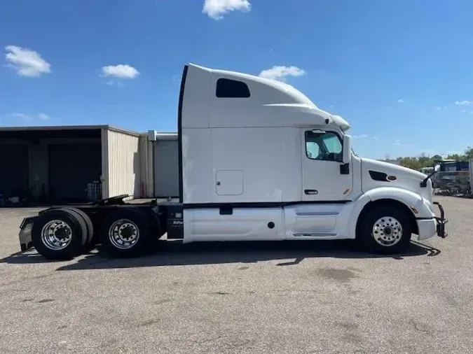 2022 Peterbilt 579