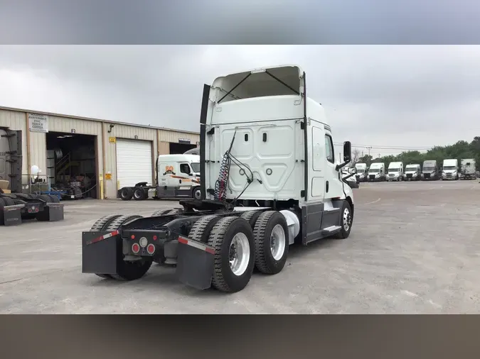 2020 Freightliner Cascadia