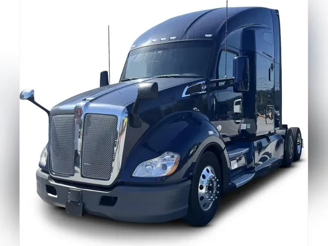 2022 Kenworth T68003438d8eeade44f8d4cb8019eafe1fe4