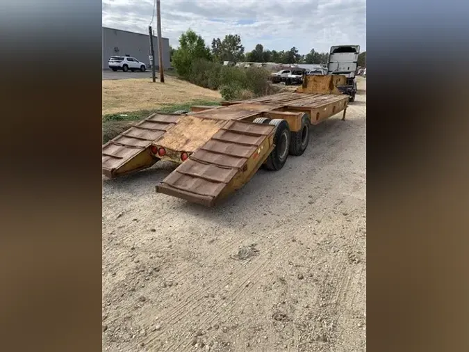 1980 BIRMINGHAM 25 TON LOWBOY