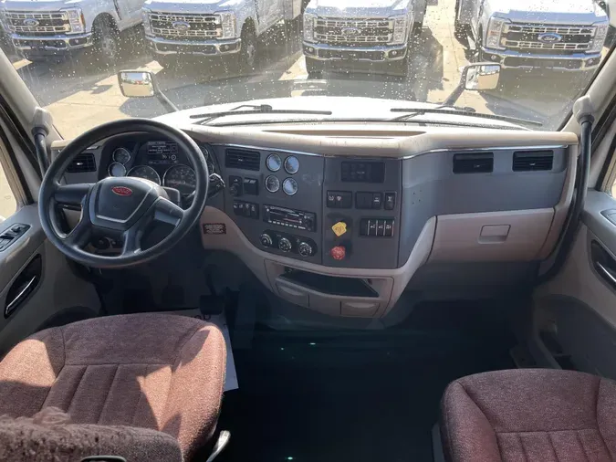 2022 Peterbilt 579