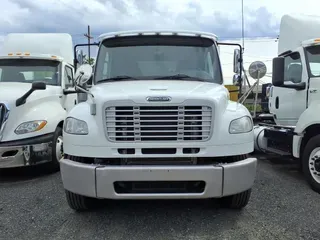 2018 FREIGHTLINER M2 106