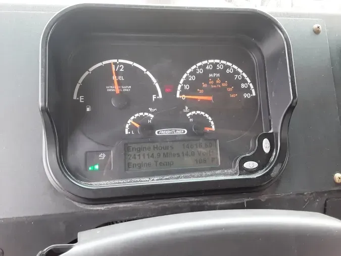 2017 FRTLR CUSTOM CHASSIS CORP MT55