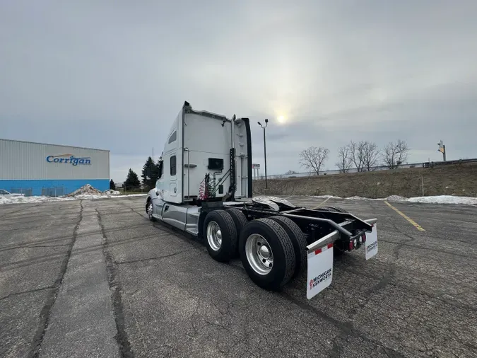 2022 Kenworth T680