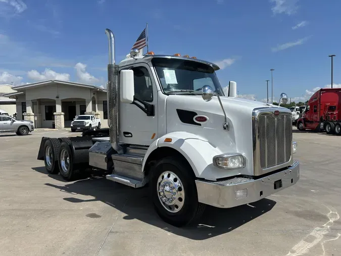 2020 Peterbilt 567