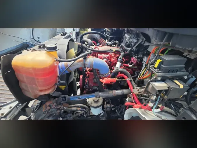 2019 NAVISTAR INTERNATIONAL MV607 (4X2)