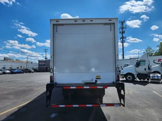 2016 FREIGHTLINER M2 106