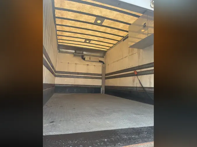 2018 FREIGHTLINER/MERCEDES M2 1060350f60e1e6a61c0f38d2c32b9964eeb