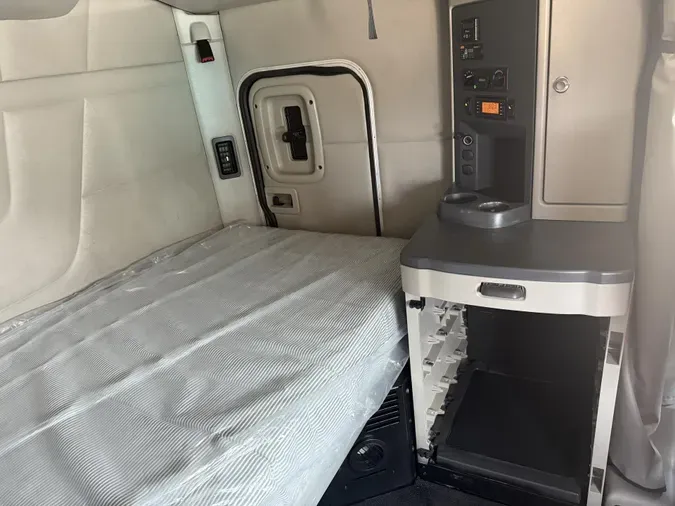 2021 Peterbilt 567
