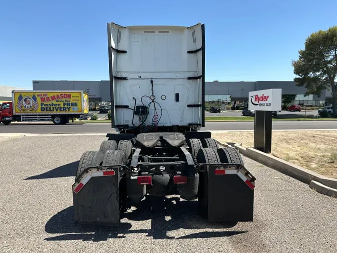 2019 NAVISTAR INTERNATIONAL LT625 SLPR CAB