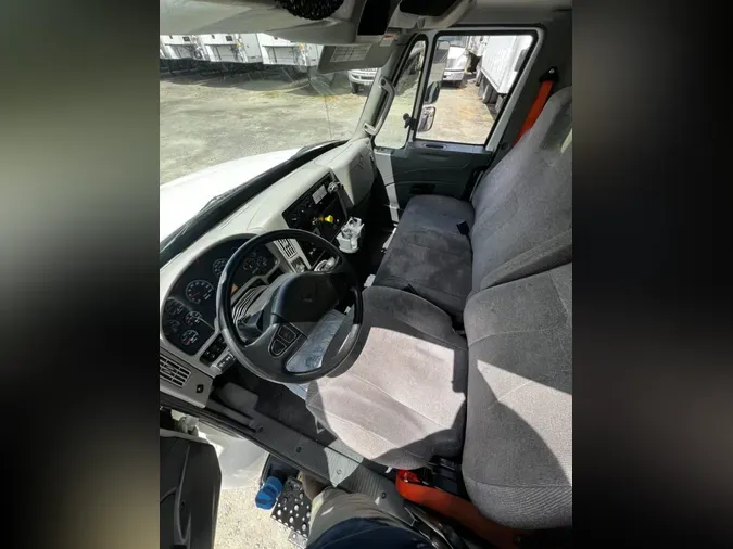2019 NAVISTAR INTERNATIONAL 4300