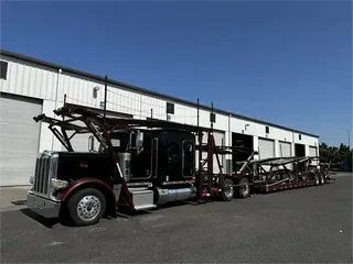 2018 PETERBILT 389