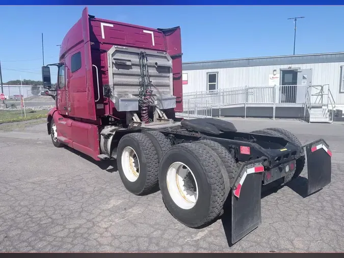 2021 VOLVO VNL64T-740036a822f3b023cff4c3a4ad330b8f973
