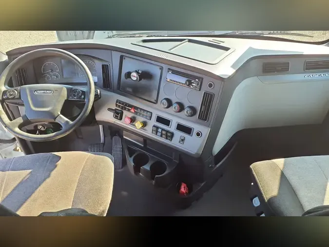 2019 FREIGHTLINER/MERCEDES PT126064ST