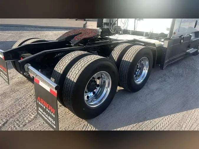 2020 FREIGHTLINER CA126