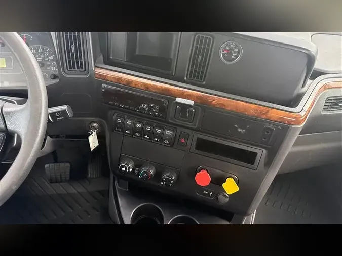 2019 INTERNATIONAL RH613