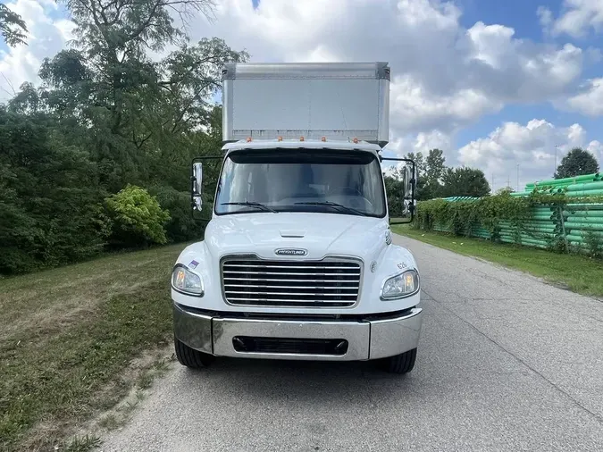 2017 Freightliner M2 106