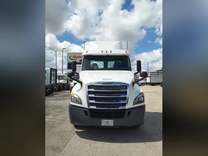 2020 FREIGHTLINER/MERCEDES NEW CASCADIA PX126640377c78aba7109d72bf58336efe5ff62
