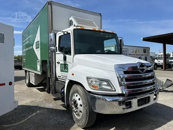 2013 HINO 338