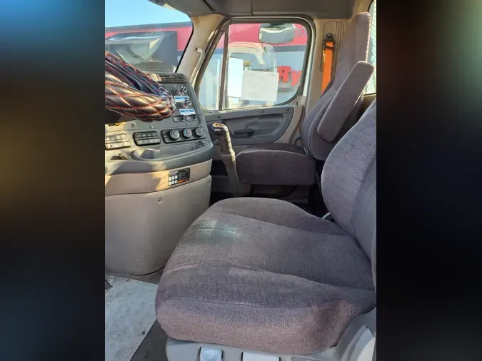 2020 FREIGHTLINER/MERCEDES CASCADIA 125037e46da8ed6d2cb3b7a301bdd49a5fb