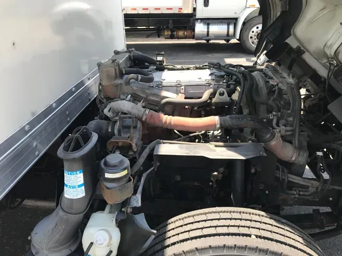 2019 Isuzu NRR037e77ee2284f5b154682924209eecfa
