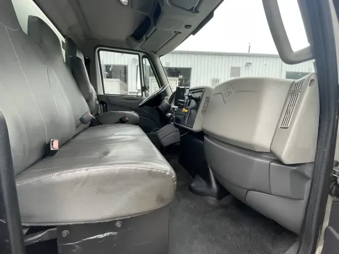 2018 NAVISTAR INTERNATIONAL 4300 LP